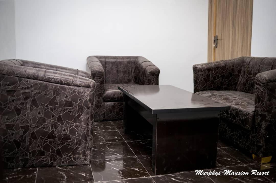 Murphy'S Mansion Resort Umuahia Exterior photo