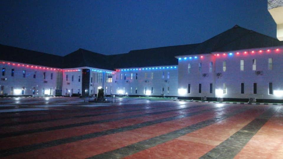 Murphy'S Mansion Resort Umuahia Exterior photo